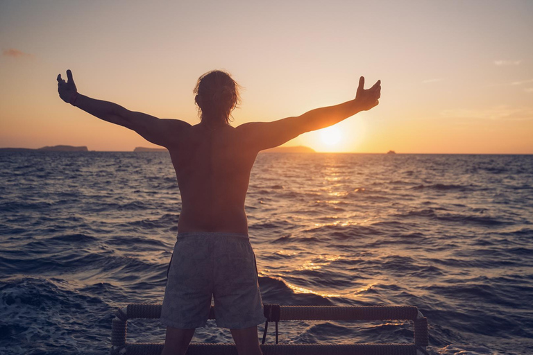 Ibiza: All-Inclusive Sunset Boat Trip Ibiza VIP: 3-Hour Sunset All-Inclusive Boat Trip