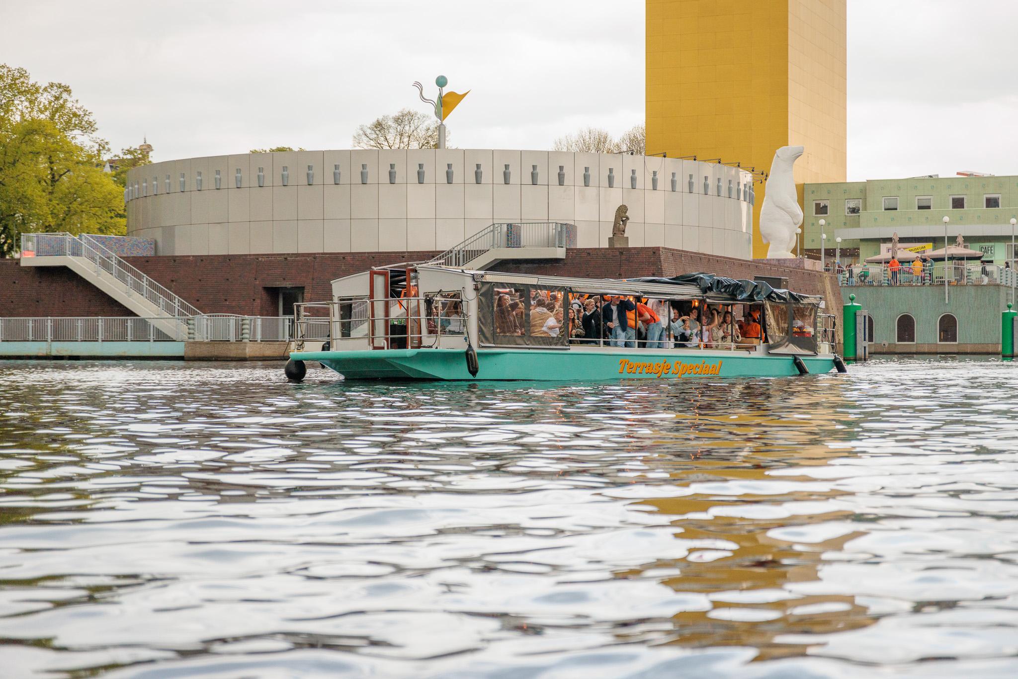 Groningen: Bootsfahrt mit unbegrenzten Drinks