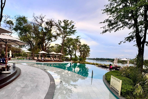 Victoria Falls & Chobe: 4-Day Safari with Lodging