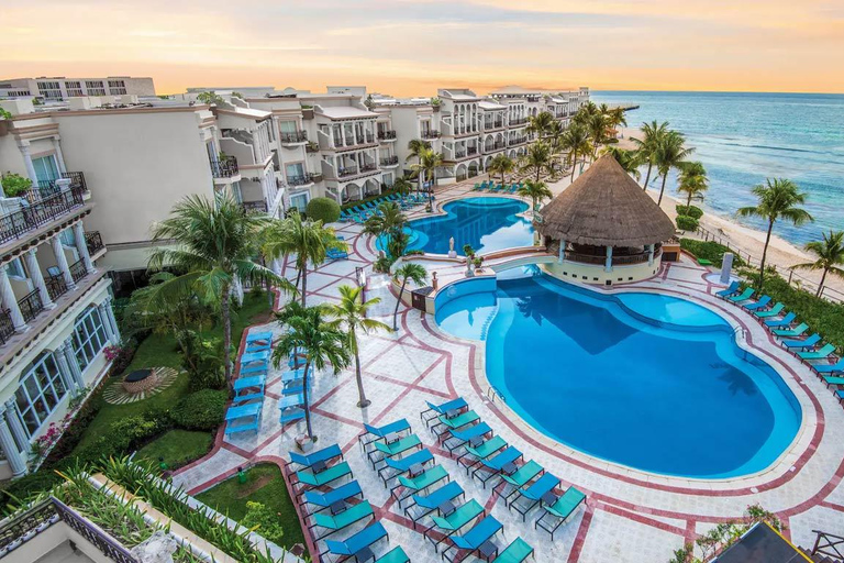 Navette privée de l'aéroport CUN à Wyndham Alltra Cancun