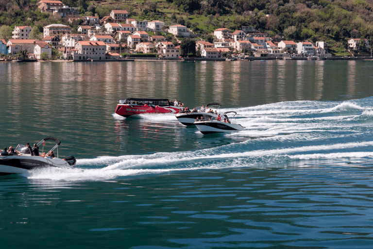 Kotor : Excursión en grupo en lancha rápida a la Cueva Azul