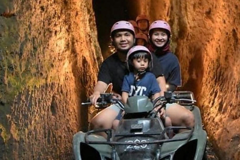 Ubud: Avventura in ATV nella giungla, tunnel della cascata di Bali e pranzoDoppia; ATV Quad Biking - con trasferimenti