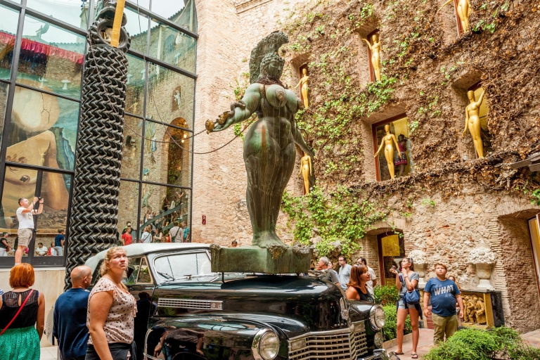 Barcelona: Girona y Figueres con Museo Dalí opcionalVisita a Girona y Figueres con ticket de entrada al Museo Dalí