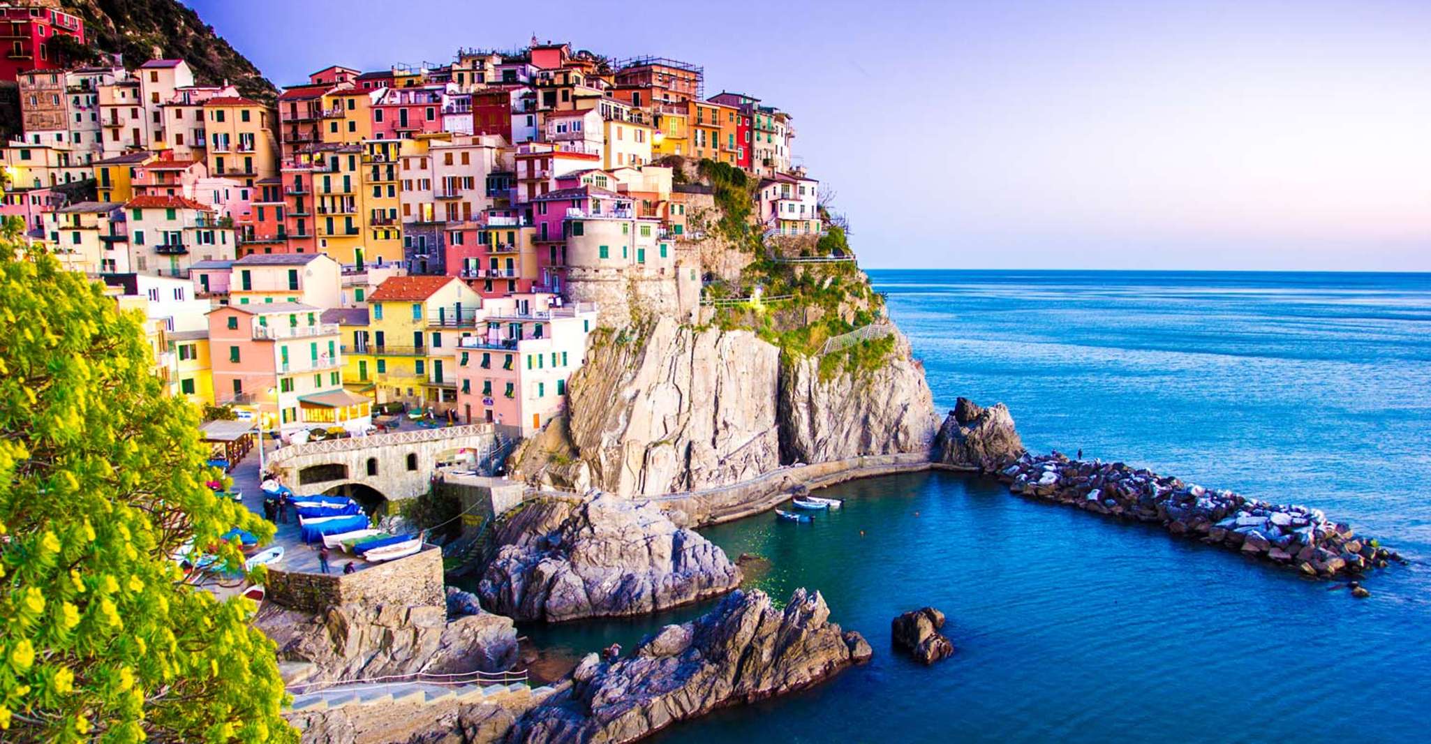 Grupo Pequeno Cinque Terre de Minivan de Lucca - Hizvo