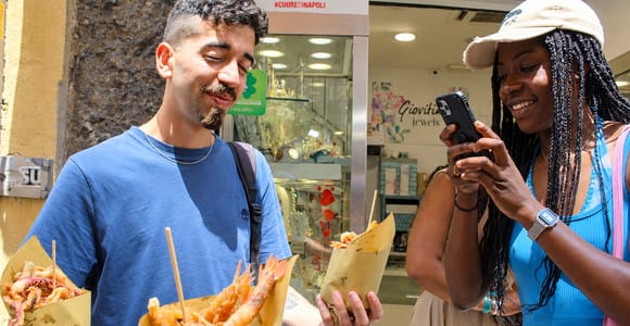 Naples Street Food tour with 6 gastronomic stops and pizza