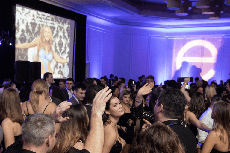 Baile de Resoluciones de Nochevieja en Boston, en el Hotel Westin Copley