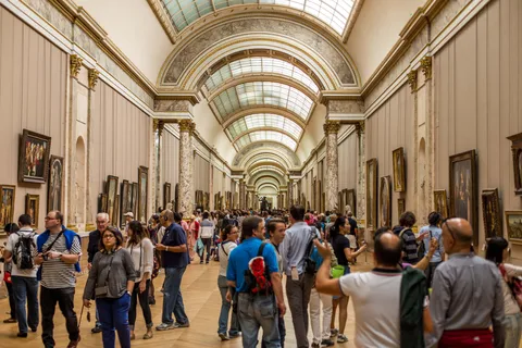 Louvren Museum: Hoppa över kön guidad tur