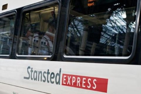 Stansted Express: enkeltje of retour treinticket Londen