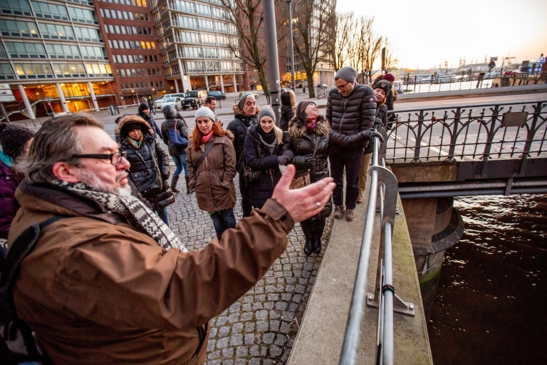 Hambourg : visite de Speicherstadt et HafenCityVisite publique en allemand