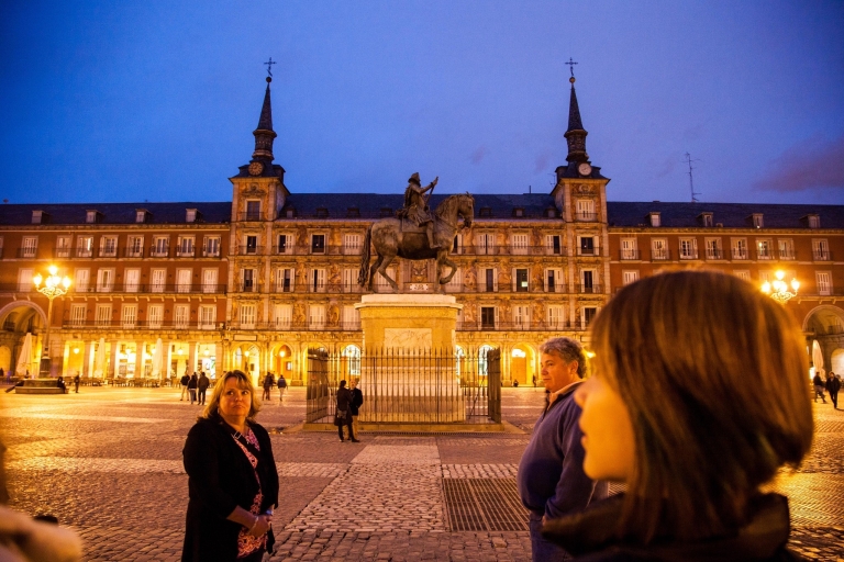 Traditional Madrid Night Tapas and Drinks Tour Standard Option
