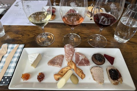 Cape Town: Private Cape Winelands Tour with Tastings
