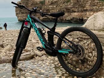 Puglia: rent e-bike. Self guided tours