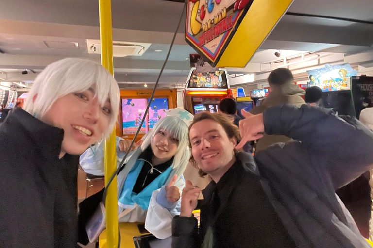 Tokyo: Akihabara Retro Gaming Experience with Androids