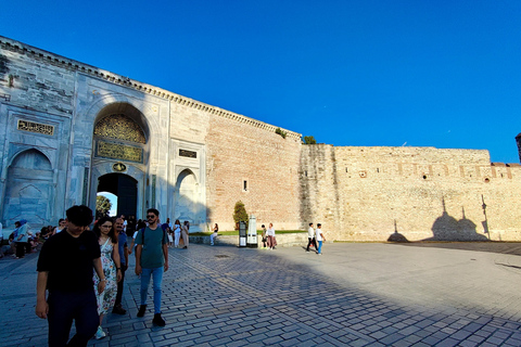 Blue Mosque, Topkapı Palace and Harem Guided Tour Tour with Entry Tickets