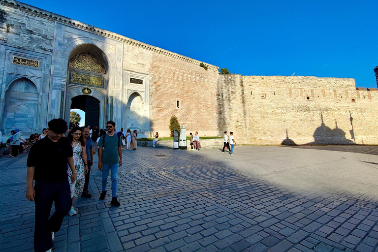 Blue Mosque, Topkapı Palace and Harem Guided Tour Tour with Entry Tickets