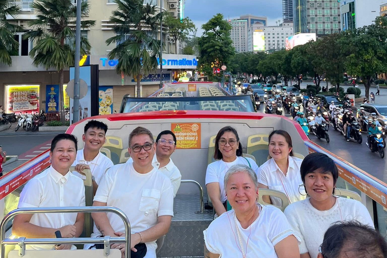 胡志明市观光巴士游（含水上木偶戏）