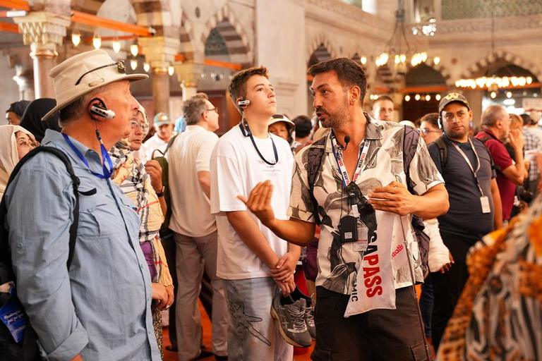 Santa Sofia e Moschea Blu + Cisterna Basilica (opzionale)Tour di Santa Sofia e della Moschea Blu con biglietti d'ingresso inclusi