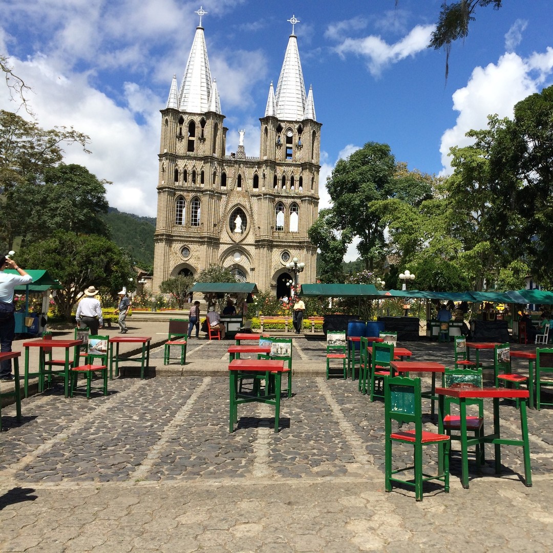 Colagem de mídia