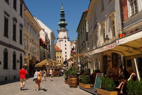 Wandeltochten in Bratislava met officiële gidsenTour in het Engels of Duits