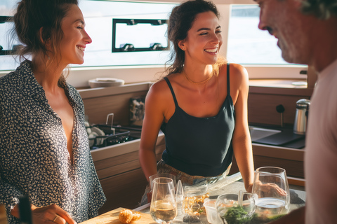 Gouves: Dia Island Catamaran Cruise with Swimming&Snorkeling