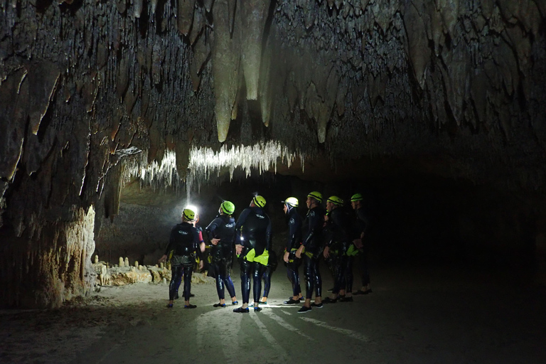 Estany d&#039;en Mas: Escursione costiera, discesa in corda doppia ed esplorazione delle grotte marine