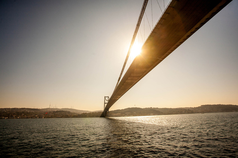 Istambul: cruzeiro matinal no Bósforo