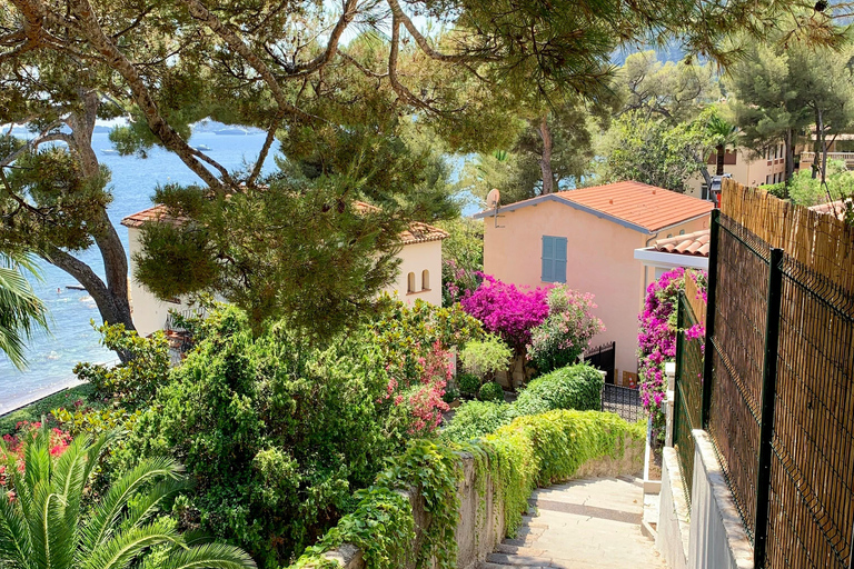 Èze: Walking Tour of Medieval Village and Exotic Garden