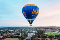 Melbourne, vol de ballon à Sunrise - Hizvo