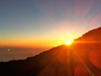Teneriffa: Seilbahnfahrt auf den Teide bei Sonnenuntergang Teneriffa: Seilbahnfahrt auf den Teide bei Sonnenuntergang