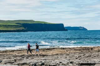 Islas Aran y acantilados de Moher: excursión de un día desde Galway