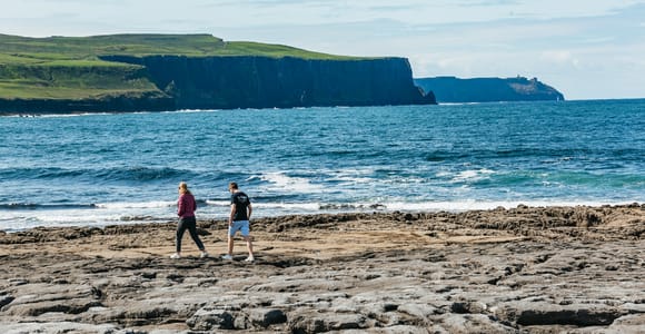 Von Galway aus: Aran Islands & Cliffs of Moher Ganztagestour