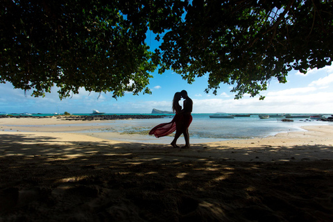 Mauritius: Private Beach Photoshoot