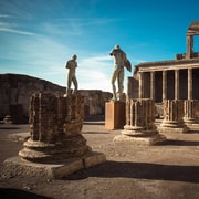Depuis Naples : visite de Pompéi avec billet et guide inclus