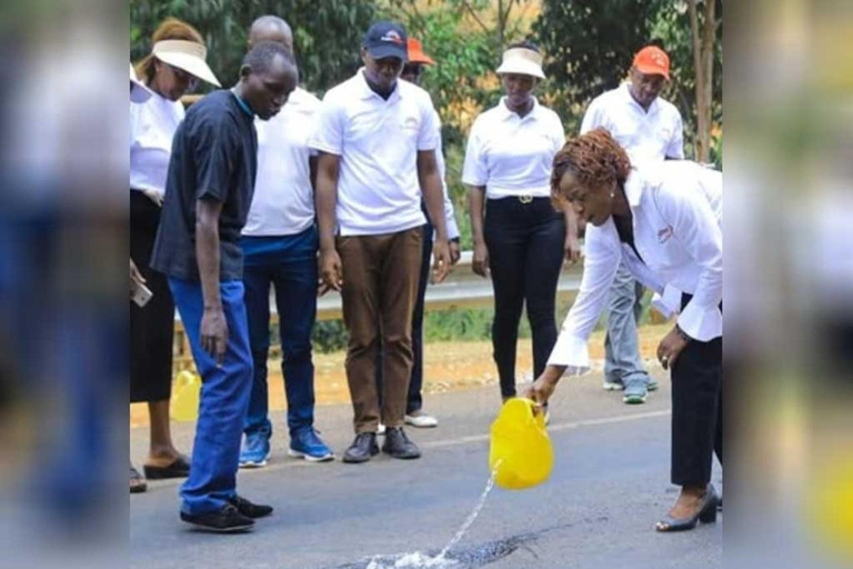 Nairobi: Kya Mwilu Gravity Hill Day Trip with Guide