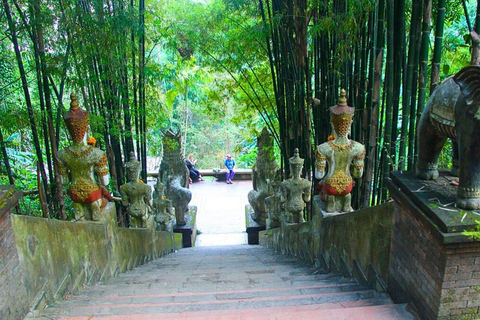 Passeio noturno ao Doi Suthep e ao Templo Wat Pha Lat