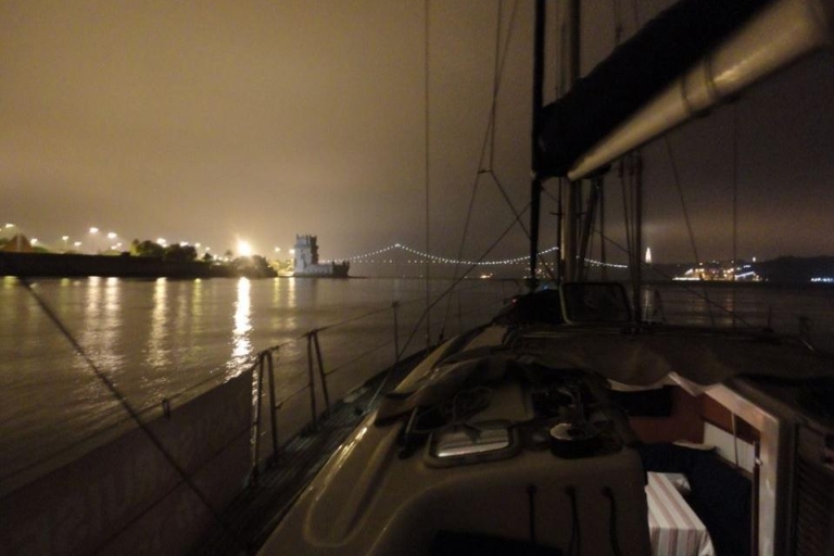 Tour privado de Lisboa de 2 horas en velero