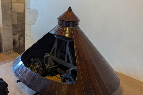 Guided tour of the Château du Clos Lucé, the last home of Leonardo da Vinci Guided tour of the Château du Clos Lucé in French