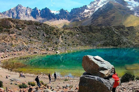 Cuzco: Escursione alla Laguna di Humantay con colazione e pranzoEscursione alla Laguna di Humantay con prima colazione e pranzo