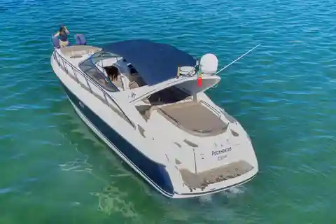 Croisière en yacht de luxe matin/après-midi avec boissons et collations