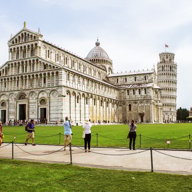 Pisa: Reservierter Eintritt zum Schiefen Turm von Pisa und zum Dom