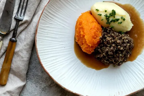 ¡Haggis maridado con whisky y ginebras en la destilería 56 North!