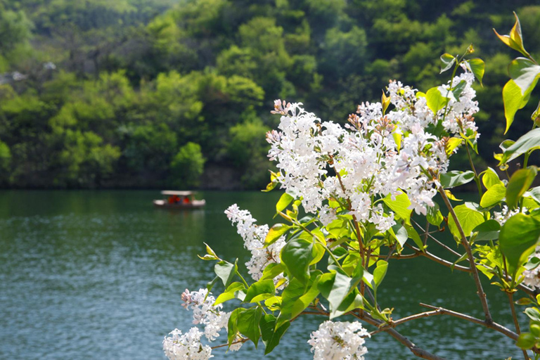 Great Wall Overnight: From Lakeside to Mutianyu & Rural Life