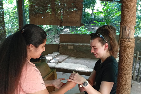 康提：香料园和手工艺人工作室嘟嘟车之旅