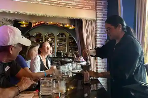 CARTAGENA DE INDIAS: COCKTAILS AND STORIES IN JOACO'S PASQUÍN