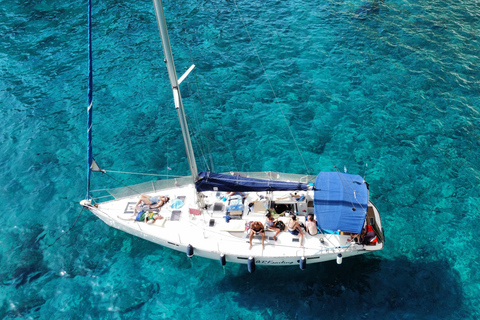 Milos : Private Full Day Cruise to Kleftiko With Lunch Private Day Cruise to Kleftiko Caves