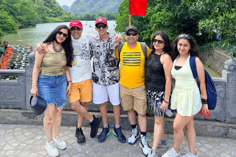 From Hanoi/Ninh Binh: Full-Day Private Car with Lunch&Guide From Ninh Binh: Full-Day Round-Trip Private Transfer
