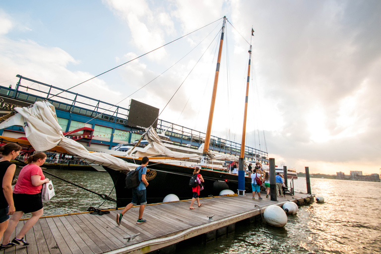 New York City: Sunset Sail aan boord van een schoener