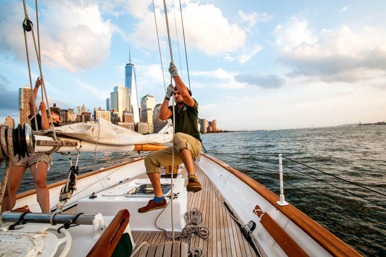 New York City: Sunset Sail aan boord van een schoener