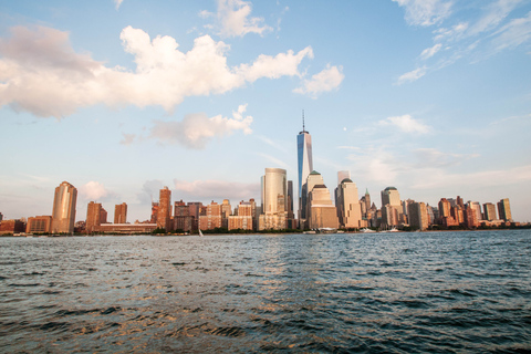 New York: crociera al tramonto a bordo dello SchoonerVela al tramonto di 2 ore