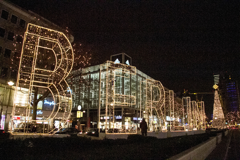 Berlin: 2-Hour Christmas Lights Bus Tour incl. Mulled Wine Tour from Kurfürstendamm